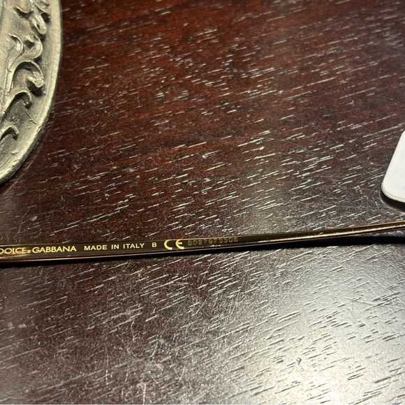 New Dolce and Gabbana DG4381 3091/8G Shiny Burgundy Rose Gold Sunglasses - Picture 13 of 16